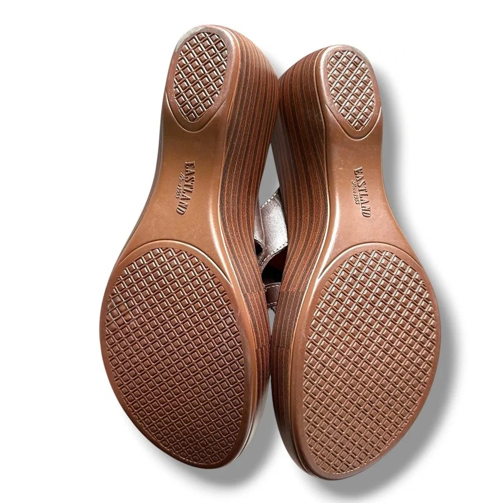 Eastland Womens Brown Poppy Strappy Memory Foam Wedge Slide Sandals Platform